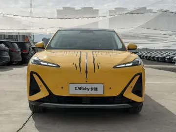 2025 Hongqi Tiangong 06 с пробегом 16 000 км