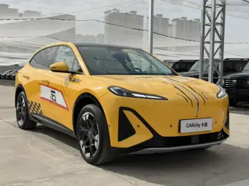 2025 Hongqi Tiangong 06 с пробегом 16 000 км