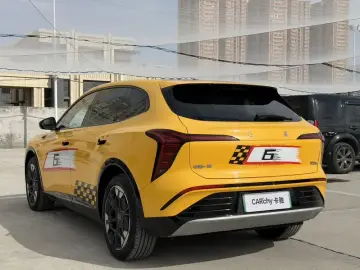 2025 Hongqi Tiangong 06 с пробегом 16 000 км