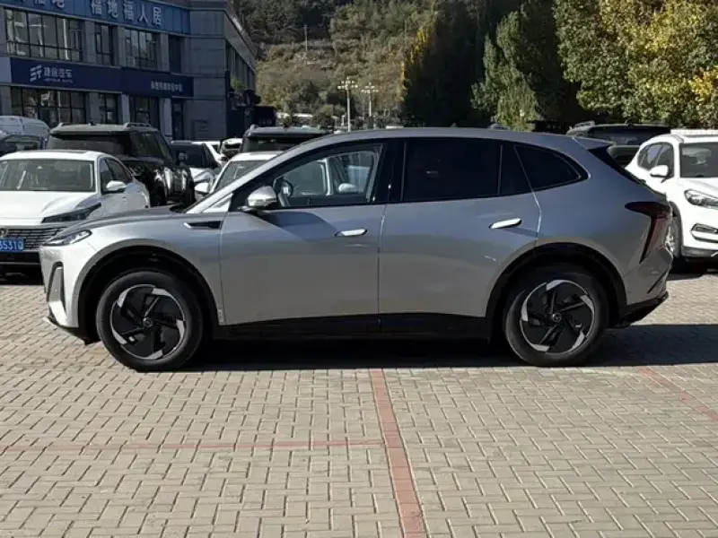2026 Hongqi Tiangong 06 с пробегом 100 км