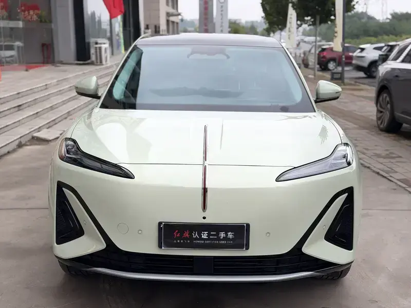 2025 Hongqi Tiangong 06 с пробегом 9 000 км