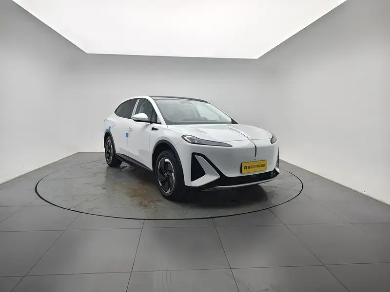 2025 Hongqi Tiangong 06 с пробегом 200 км