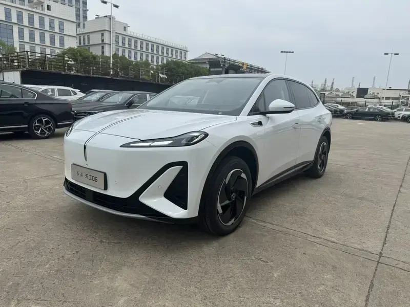 2025 Hongqi Tiangong 06 с пробегом 100 км
