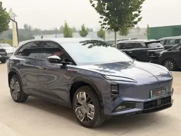 2026 Hongqi Tiangong 08 с пробегом 200 км