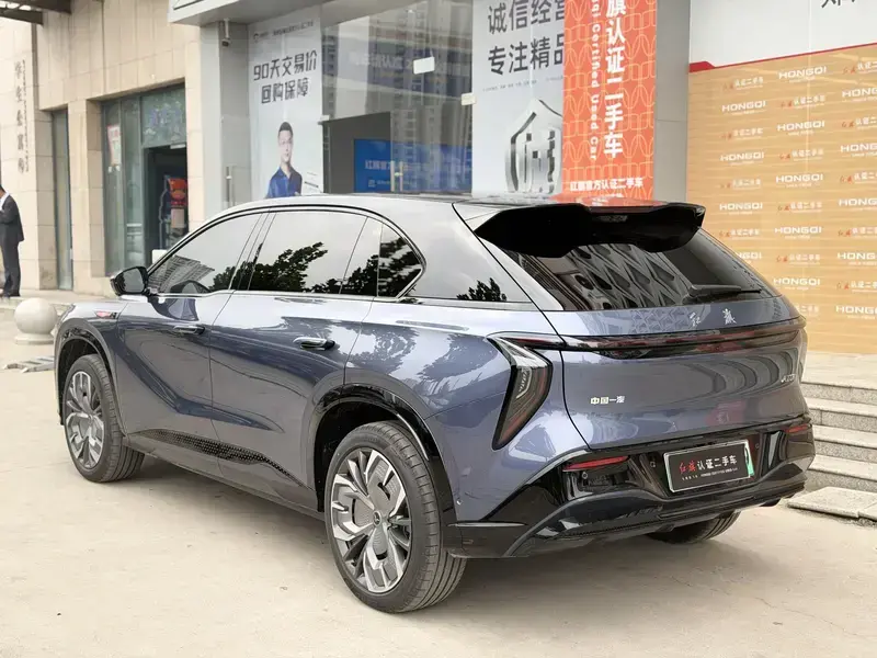 2026 Hongqi Tiangong 08 с пробегом 200 км