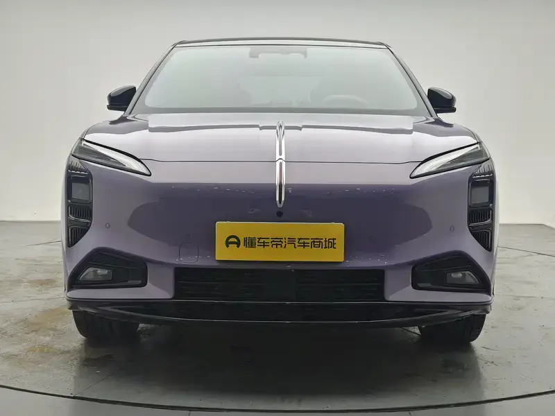 2025 Hongqi Tiangong 08 с пробегом 11 700 км