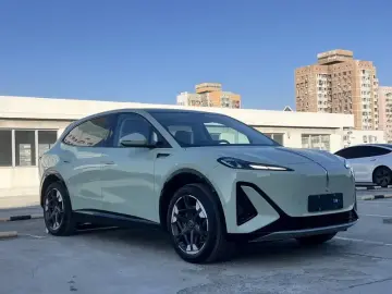 2025 Hongqi Tiangong 06 с пробегом 6 800 км