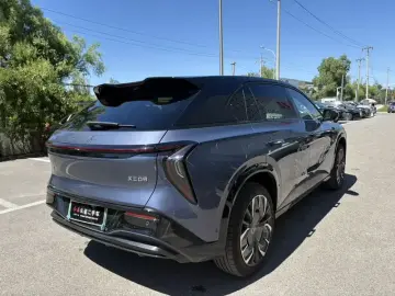 2026 Hongqi Tiangong 08 с пробегом 1 000 км