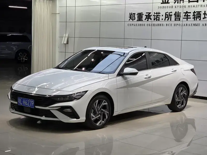 2023 Hyundai Elantra с пробегом 36 000 км