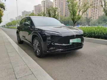 2025 Hongqi Tiangong 08 с пробегом 25 000 км