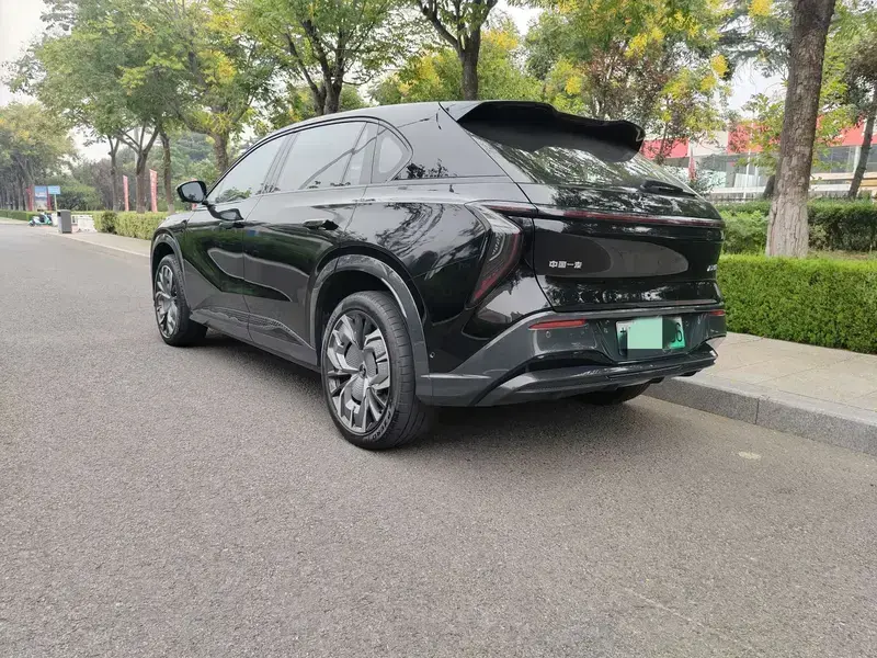 2025 Hongqi Tiangong 08 с пробегом 25 000 км