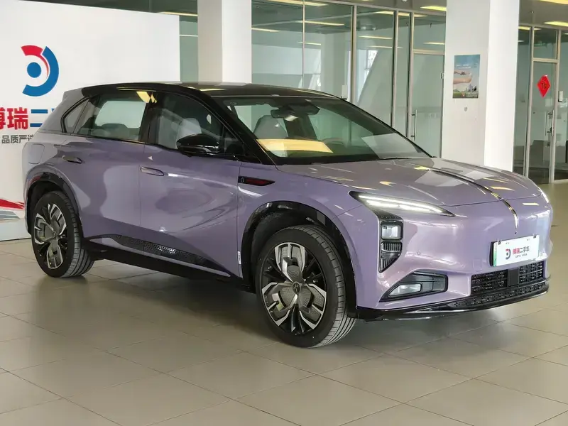 2025 Hongqi Tiangong 08 с пробегом 2 400 км