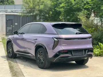 2025 Hongqi Tiangong 08 с пробегом 40 800 км