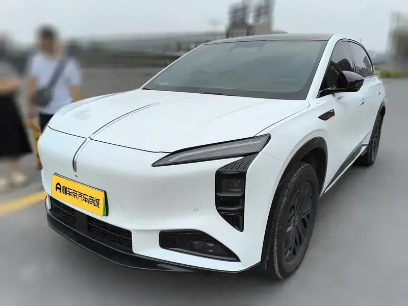 2025 Hongqi Tiangong 08 с пробегом 21 100 км