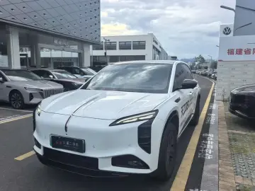 Hongqi Tiangong 08
