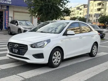 Hyundai Reina