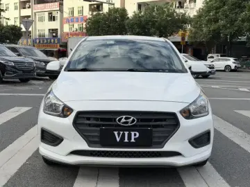 2017 Hyundai Reina с пробегом 52 000 км