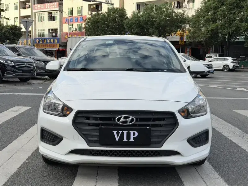 2017 Hyundai Reina с пробегом 52 000 км