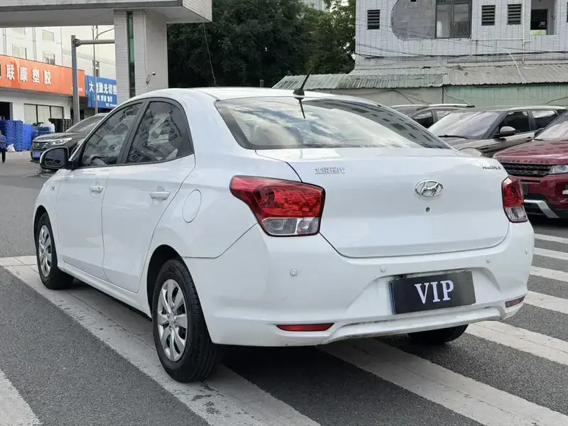 2017 Hyundai Reina с пробегом 52 000 км