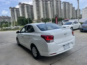 2017 Hyundai Reina с пробегом 76 000 км