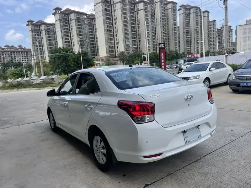 2017 Hyundai Reina с пробегом 76 000 км