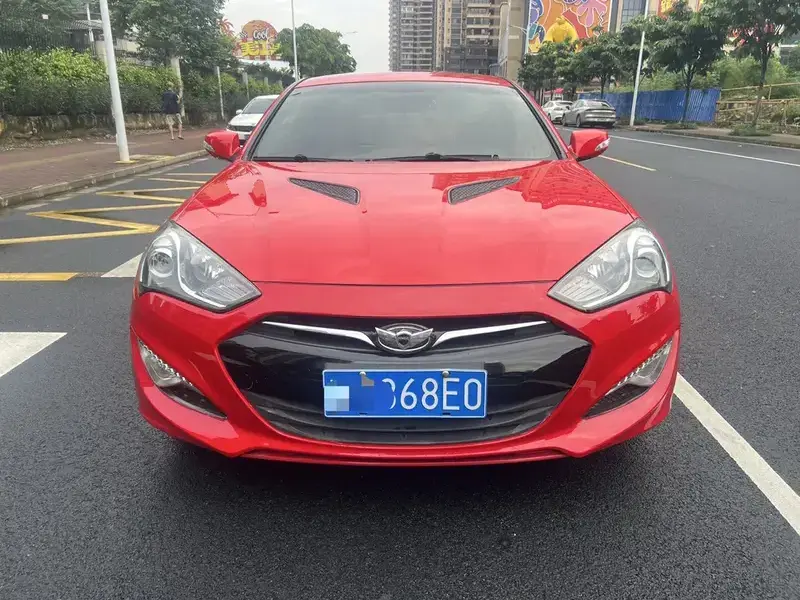 2012 Hyundai Genesis Coupe с пробегом 100 000 км