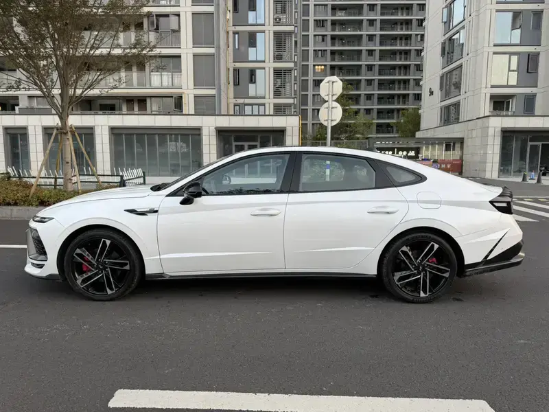 2024 Hyundai Sonata с пробегом 8 100 км