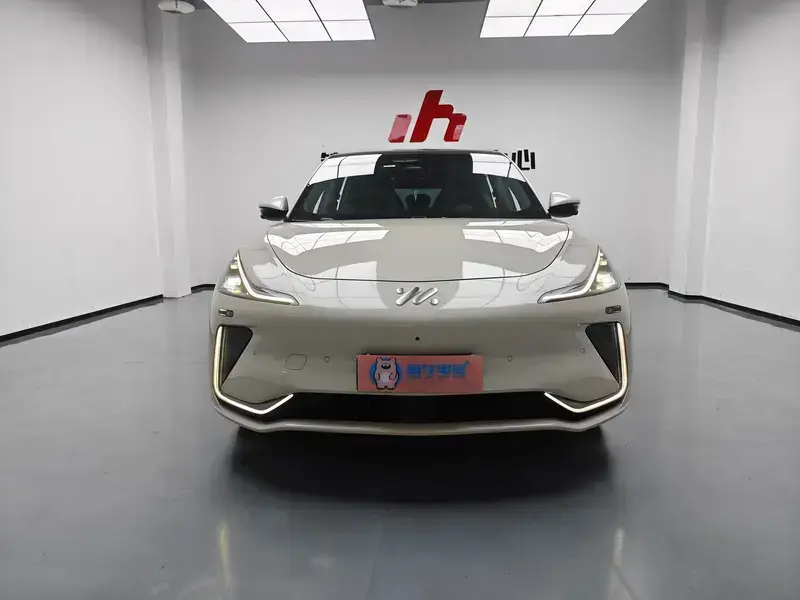 2023 IM Motors (Zhiji) LS7 с пробегом 36 000 км