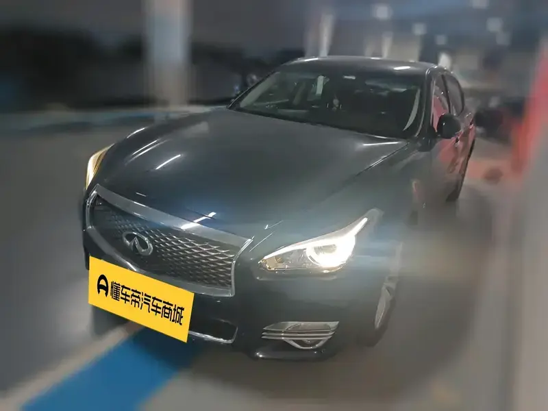 2017 Infiniti Q70 с пробегом 144 000 км