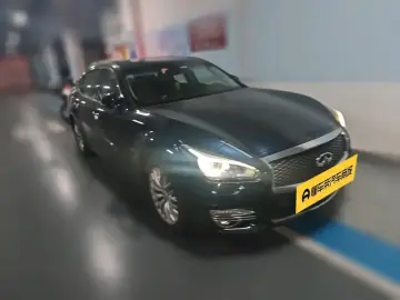 2017 Infiniti Q70 с пробегом 144 000 км