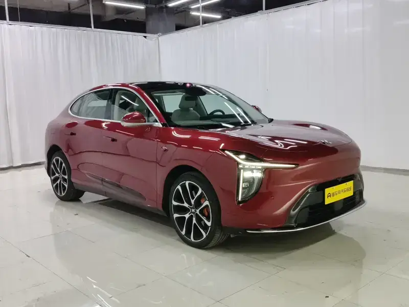 2026 IM Motors (Zhiji) LS6 с пробегом 25 300 км
