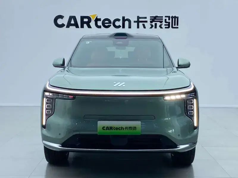 2026 IM Motors (Zhiji) LS8 с пробегом 10 500 км