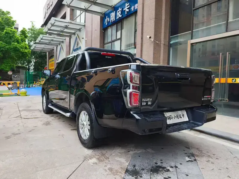 2024 Isuzu Lingtuo с пробегом 40 000 км