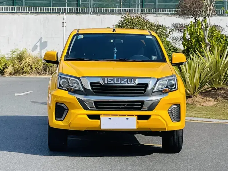 2023 Isuzu Ruimai с пробегом 10 000 км