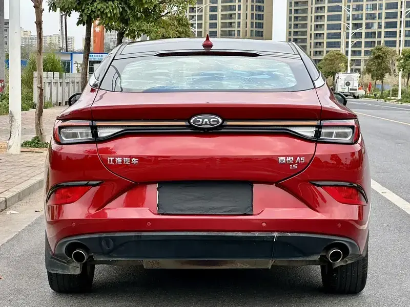 2020 JAC J7 с пробегом 40 000 км