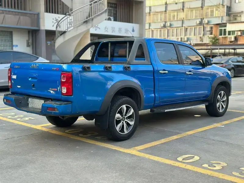 2018 JAC T8 с пробегом 80 000 км