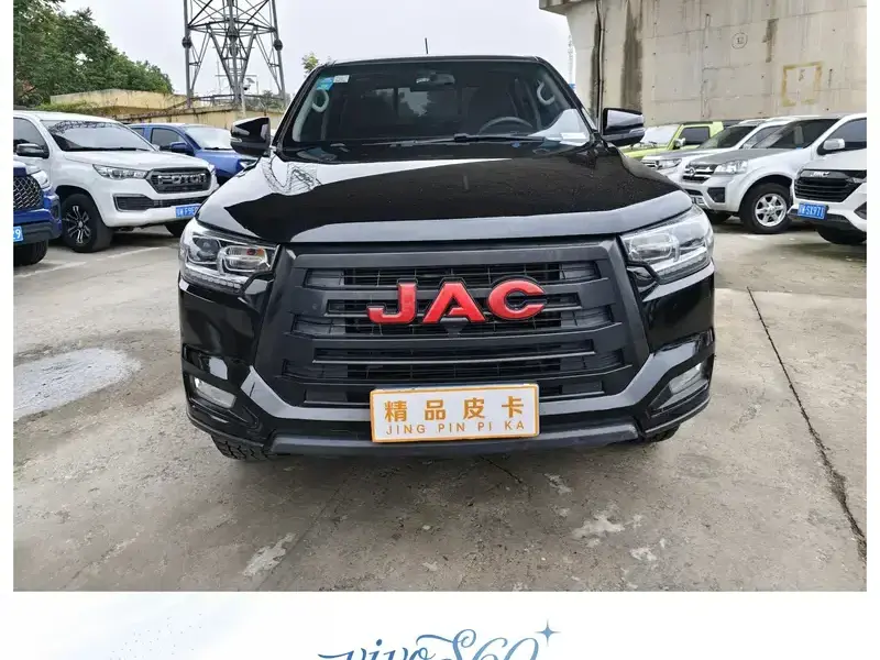 2022 JAC T8 с пробегом 50 000 км