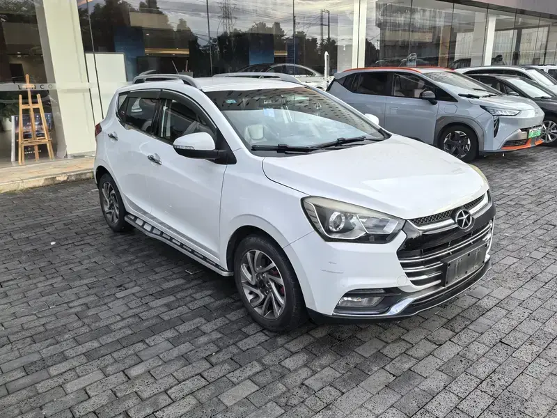 2015 JAC S2 с пробегом 76 000 км