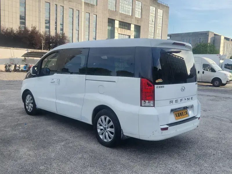 2014 JAC M5 с пробегом 82 000 км