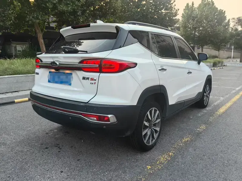 2020 JAC S4 с пробегом 70 000 км