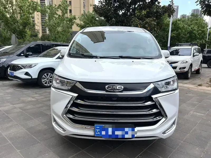 2023 JAC M4 с пробегом 52 000 км