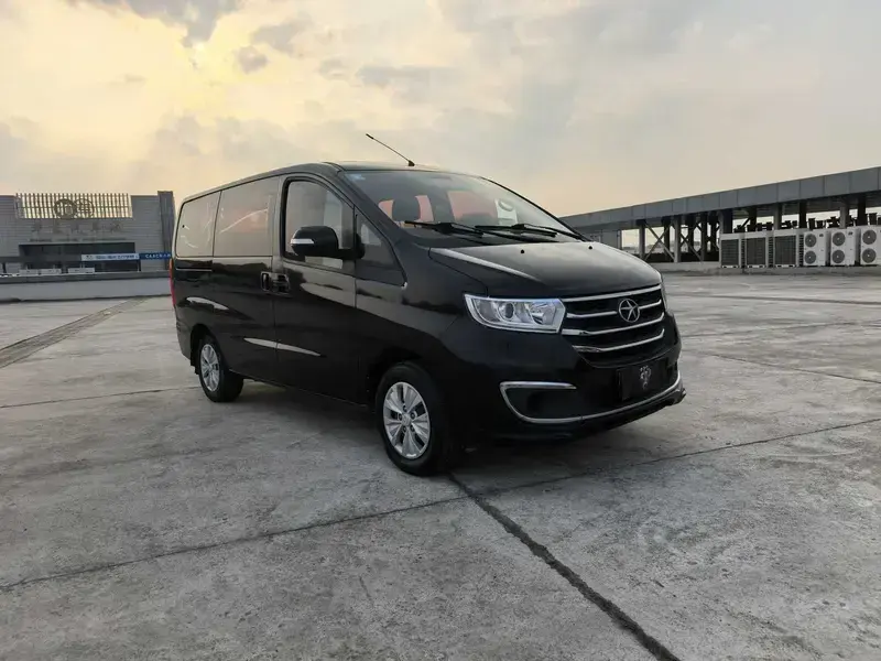 2016 JAC Refine M3 с пробегом 50 000 км