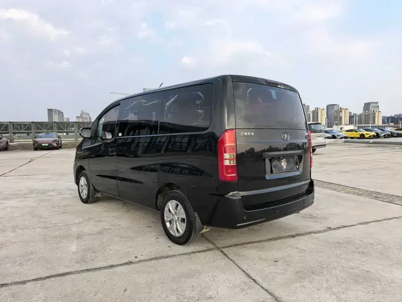 2016 JAC Refine M3 с пробегом 50 000 км
