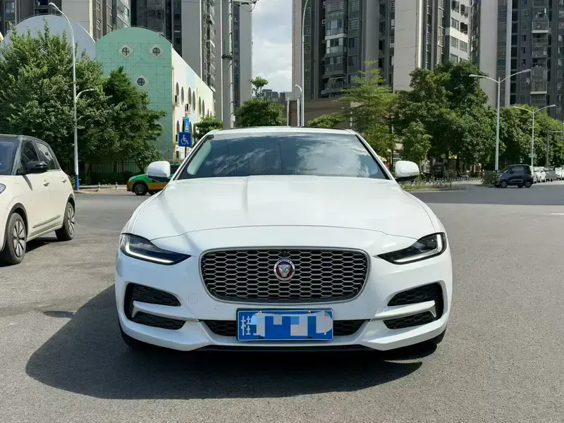 2021 Jaguar XE с пробегом 79 000 км