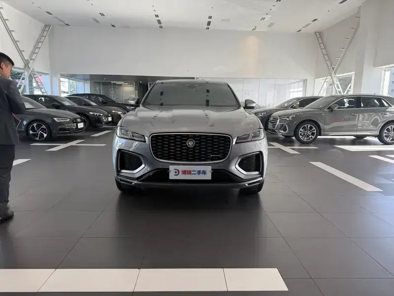 2021 Jaguar F-Pace с пробегом 68 000 км