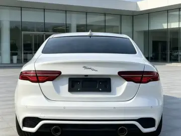 2020 Jaguar XE с пробегом 90 000 км