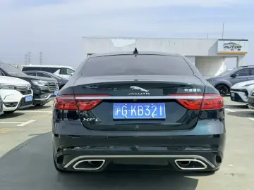 2024 Jaguar XF с пробегом 8 900 км