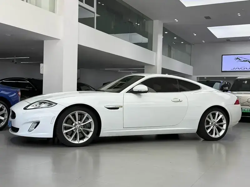 2012 Jaguar XK с пробегом 97 000 км