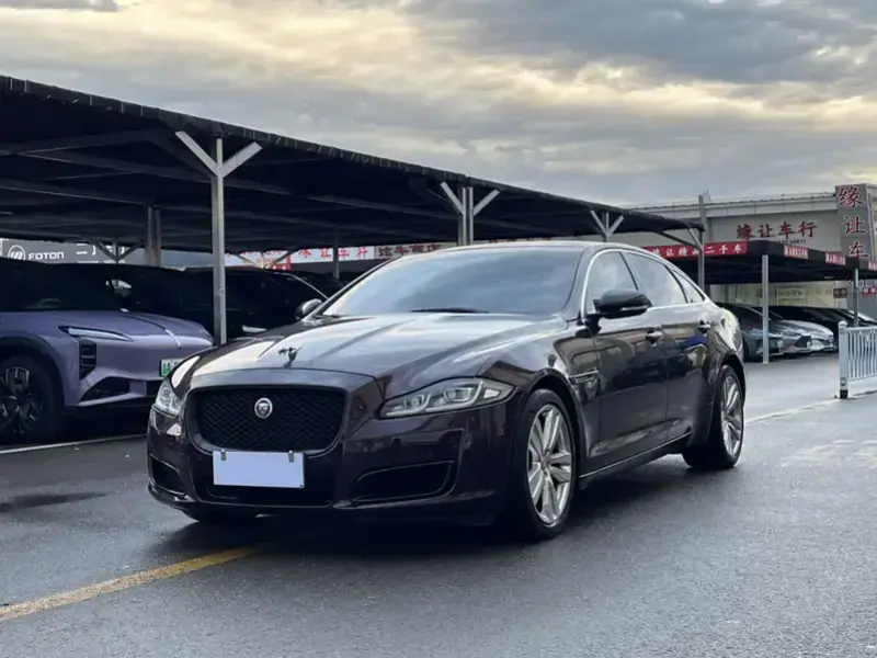 2016 Jaguar XJ с пробегом 132 000 км