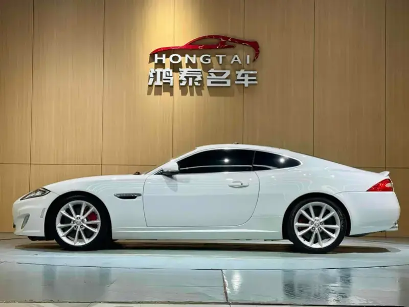 2012 Jaguar XK с пробегом 77 000 км